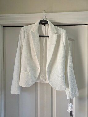 Amanda & Chelsea Boucle Tweed Blazer